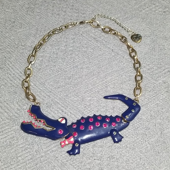 Betsey Johnson ALLIGATOR NECKLACE - Picture 6 of 14